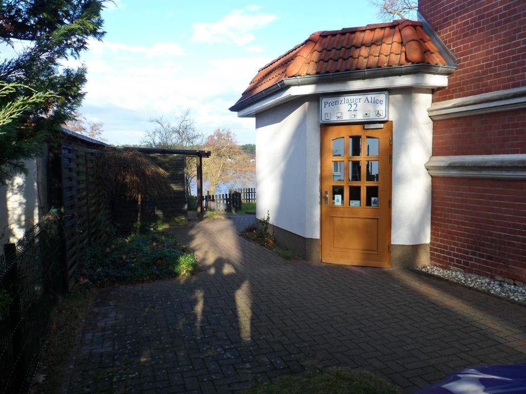 Stadtsee-Pension テンプリーン エクステリア 写真
