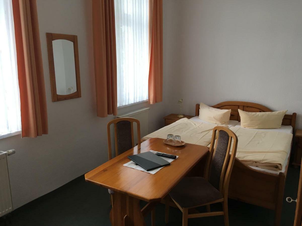Stadtsee-Pension テンプリーン エクステリア 写真